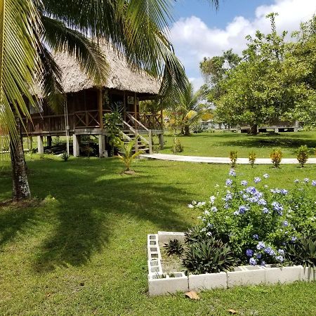 Nature Resort Bermudian Landing Exterior foto